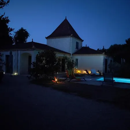 Le Pavillon