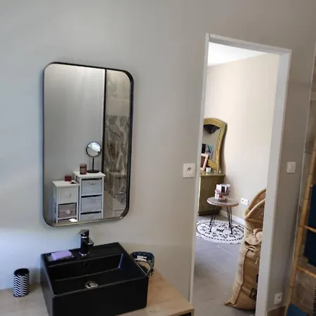 Le Pavillon Bed & Breakfast