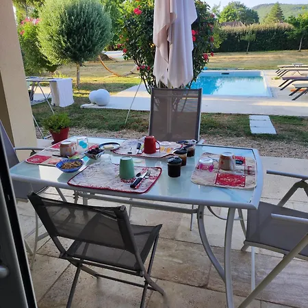 Le Pavillon